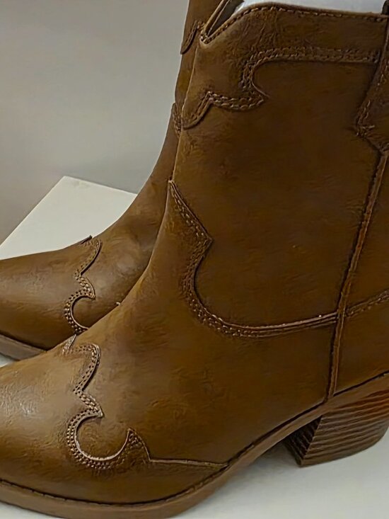 Womens cowgirl style boots - Picture 1 of 5